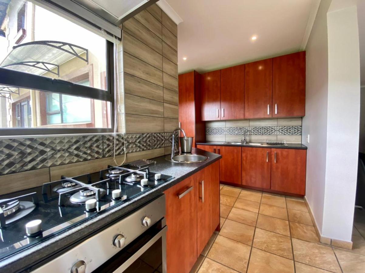Odendaal'S Ridge Apartment Clarens Exterior photo