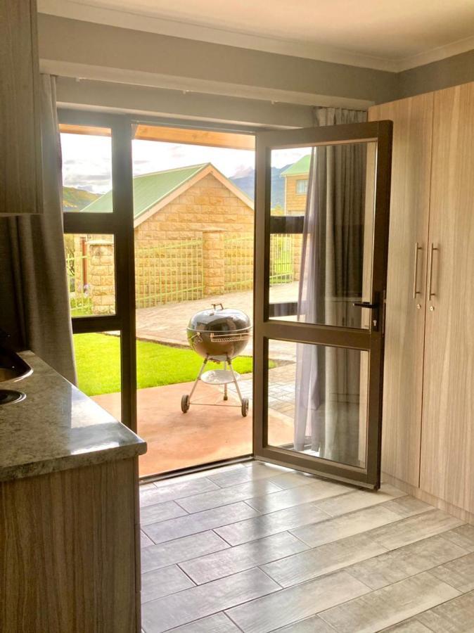 Odendaal'S Ridge Apartment Clarens Exterior photo