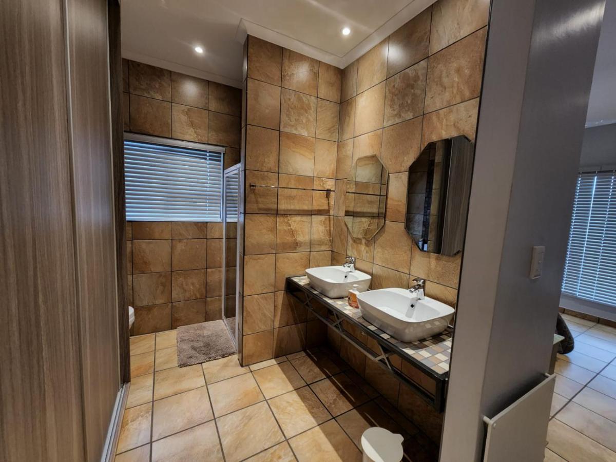 Odendaal'S Ridge Apartment Clarens Exterior photo