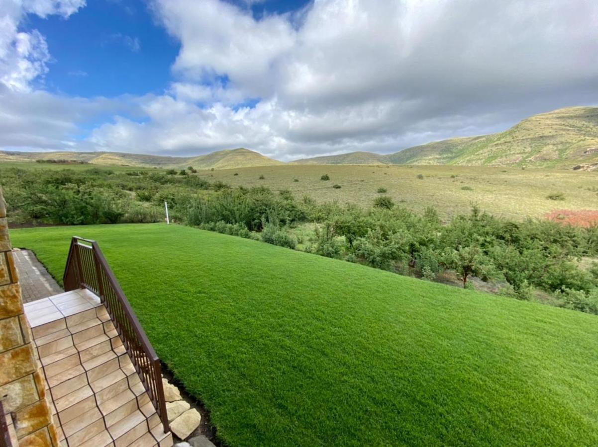 Odendaal'S Ridge Apartment Clarens Exterior photo