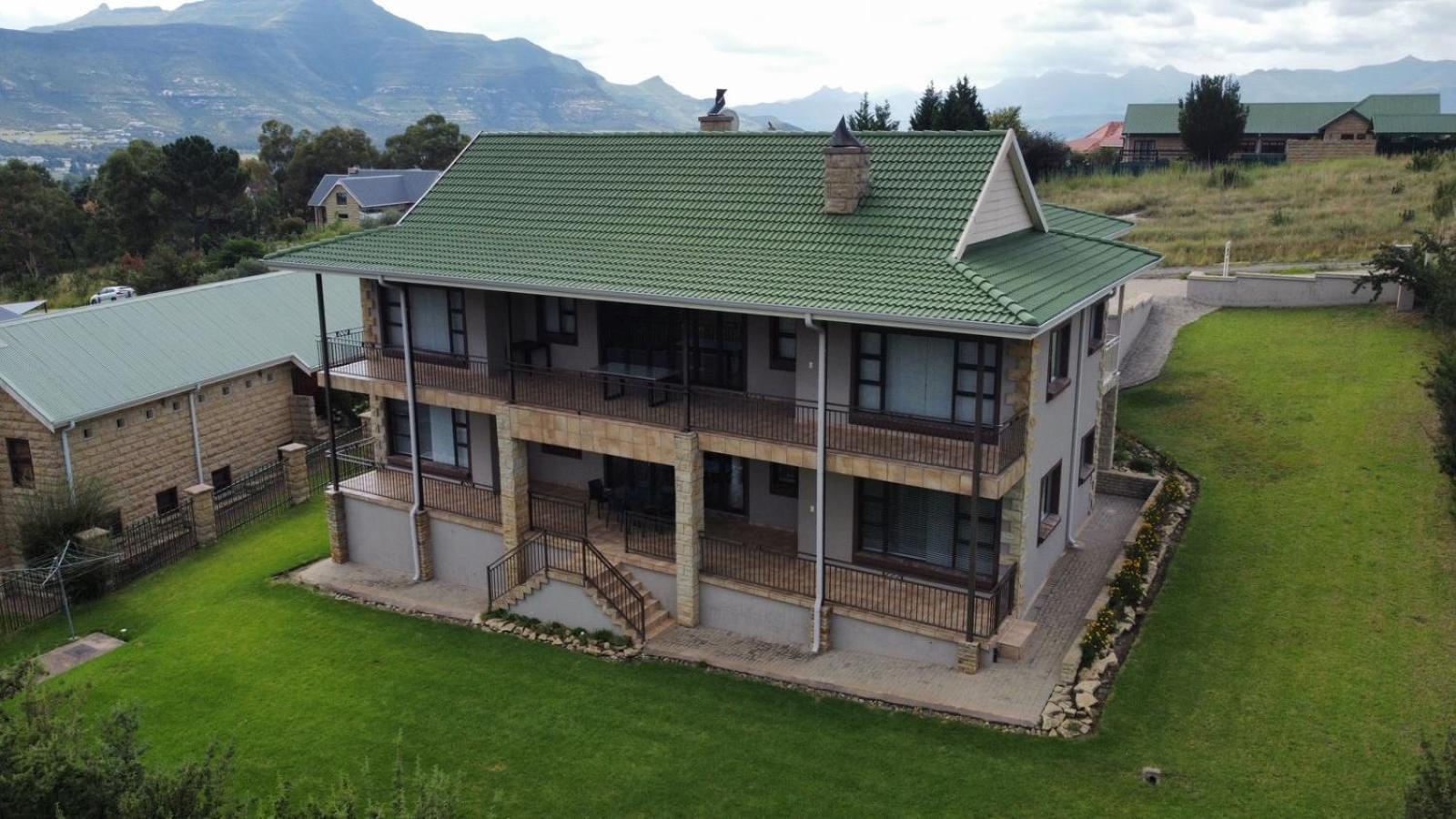 Odendaal'S Ridge Apartment Clarens Exterior photo