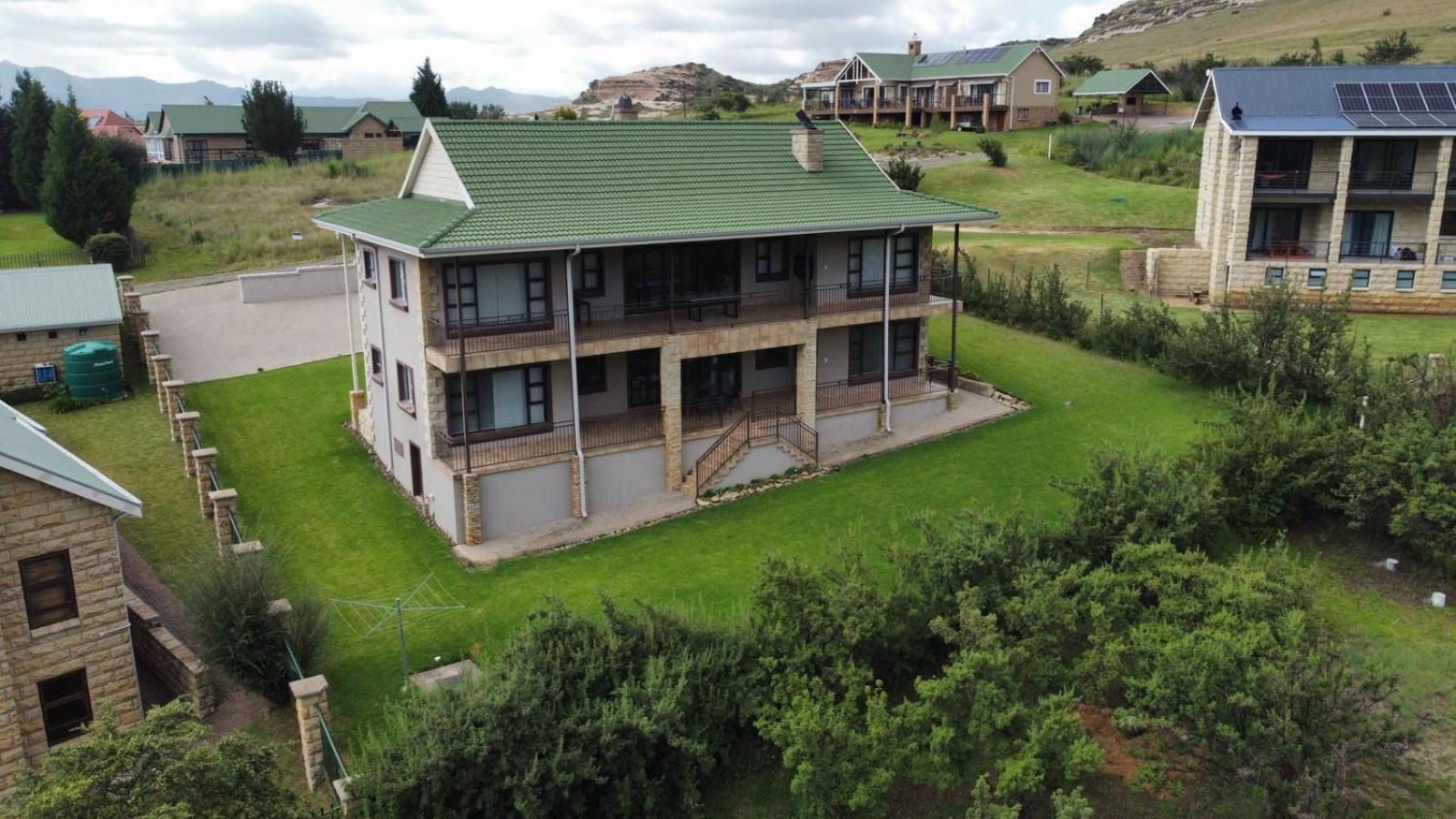Odendaal'S Ridge Apartment Clarens Exterior photo